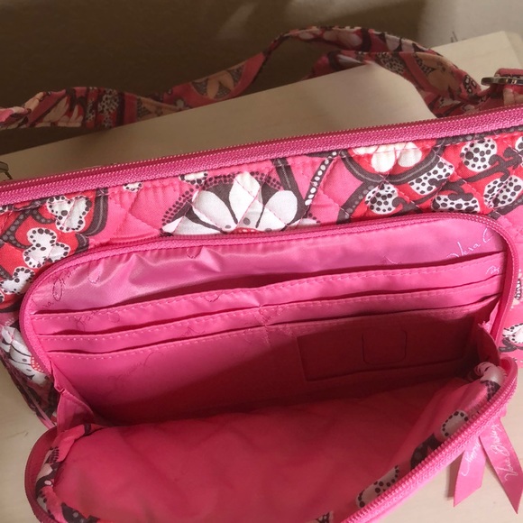 Vera Bradley Cross Body Purse - Picture 6 of 9